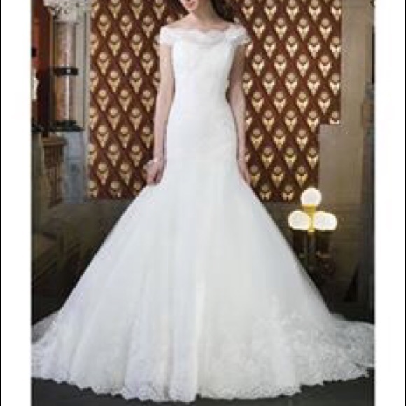 Justin Alexander Wedding dress - Picture 1 of 6